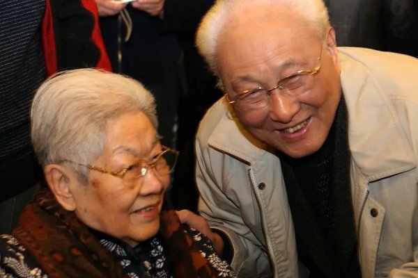 仲星火个人资料简介