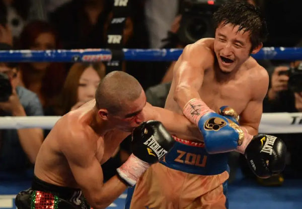 中国拳王邹市明简介