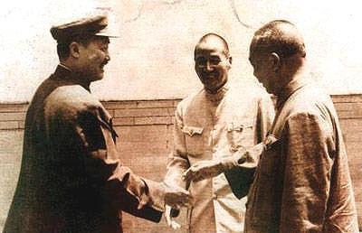 刘湘和刘文彩是什么关系