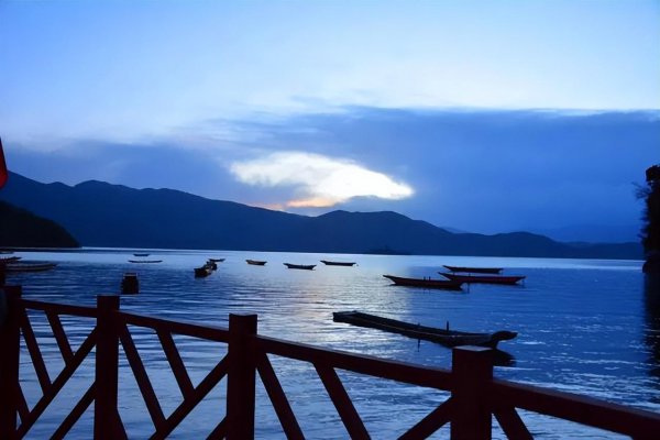 泸沽湖简介及历史