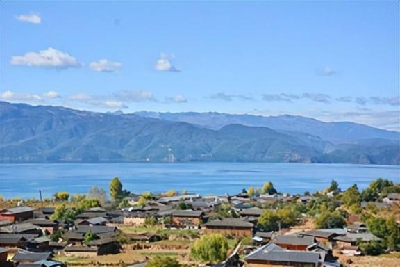 泸沽湖简介及历史