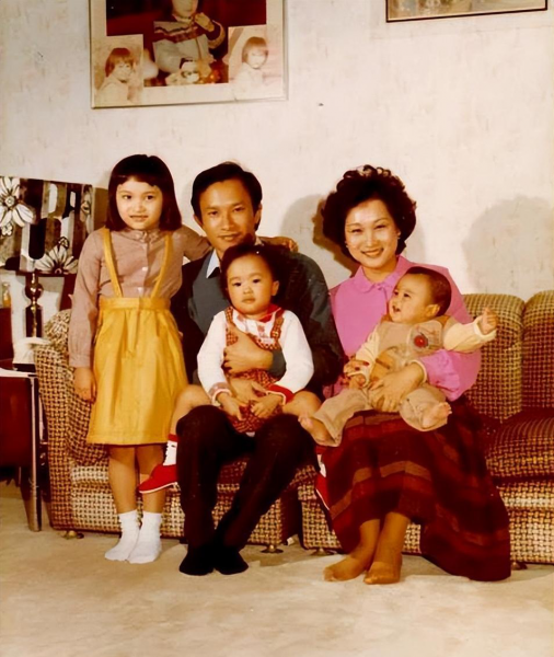 吴宇森个人资料简介