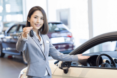 白色车漆轻微划痕怎样修复 修复车身划痕的小妙招