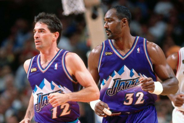 世界公认的篮球之神是谁