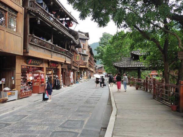 千户苗寨在贵州哪个市哪个县