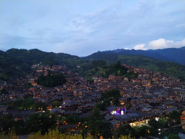 千户苗寨在贵州哪个市哪个县