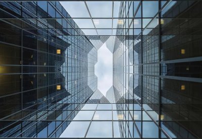 窗户玻璃贴膜老化了怎样去掉 清除玻璃上旧贴膜的小妙招