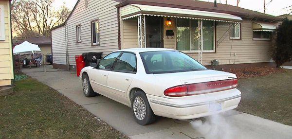 汽车放着不开多久要启动一下