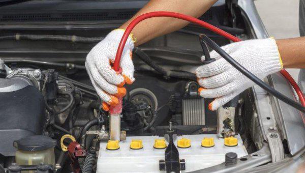 汽车放着不开多久要启动一下