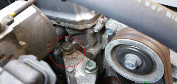 汽车放着不开多久要启动一下