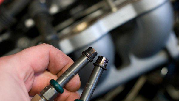 汽车放着不开多久要启动一下