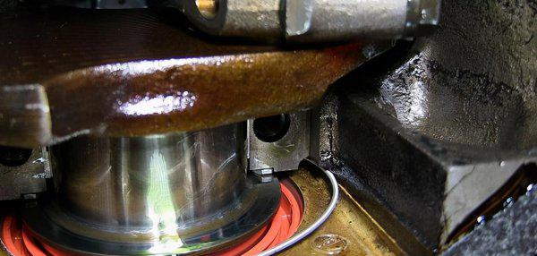 汽车放着不开多久要启动一下