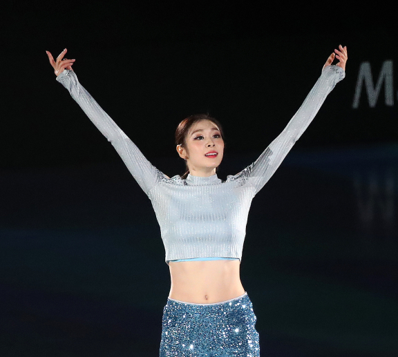 金妍儿退役时间