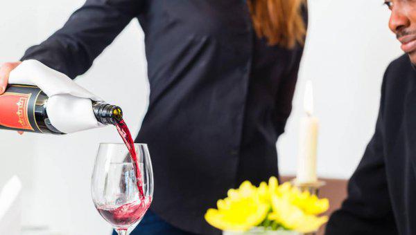 没开瓶的红酒过期还能喝吗