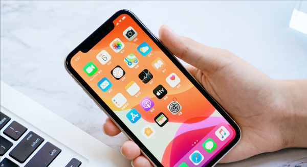 oled屏幕和lcd屏幕哪个好