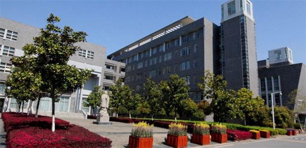 南药北药是分别是指哪两个学校