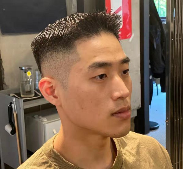 硬发质适合什么发型