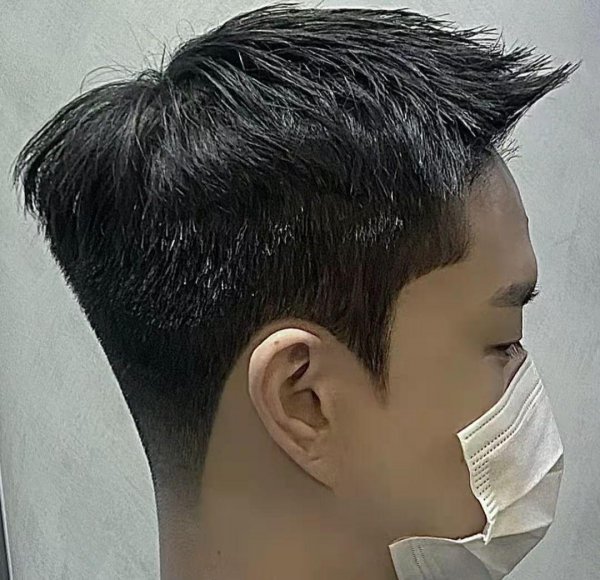 硬发质适合什么发型