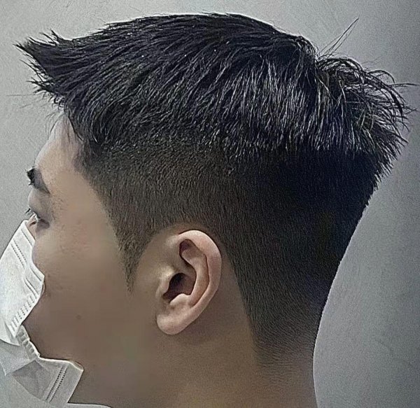 硬发质适合什么发型