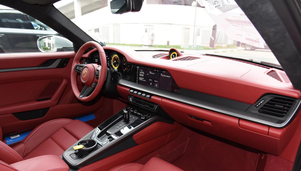 保时捷和玛莎拉蒂哪个好看又好开