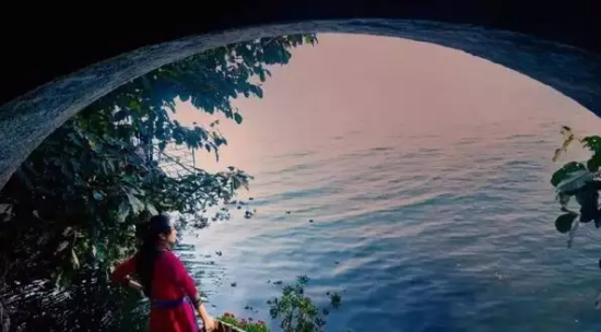 杨丽萍月亮宫简介