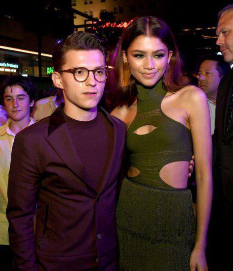 荷兰弟女友叫什么名字