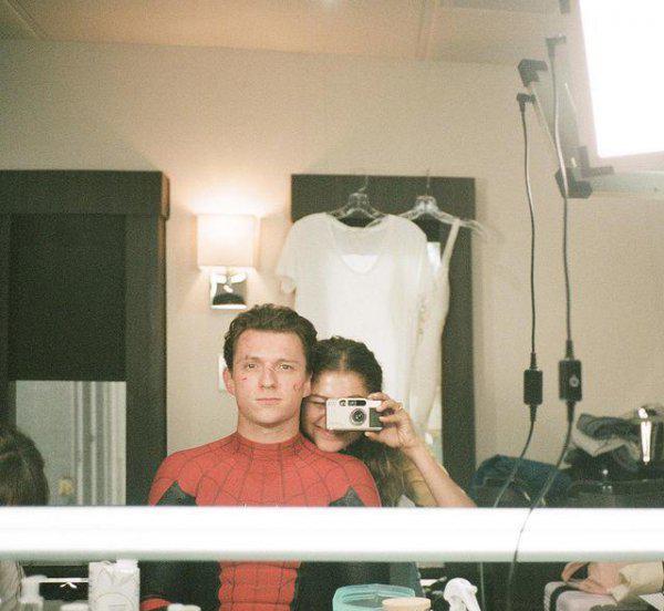 荷兰弟女友叫什么名字