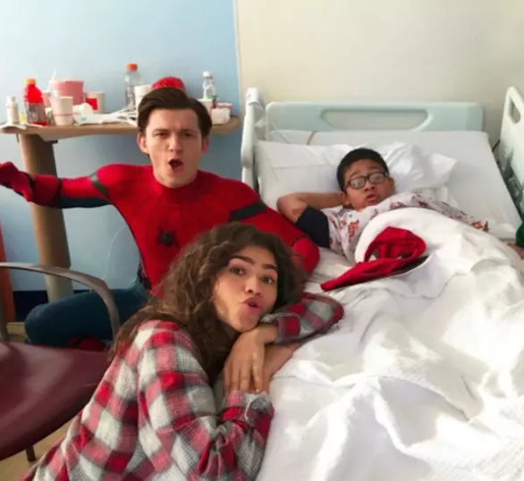 荷兰弟女友叫什么名字