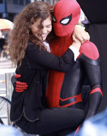 荷兰弟女友叫什么名字