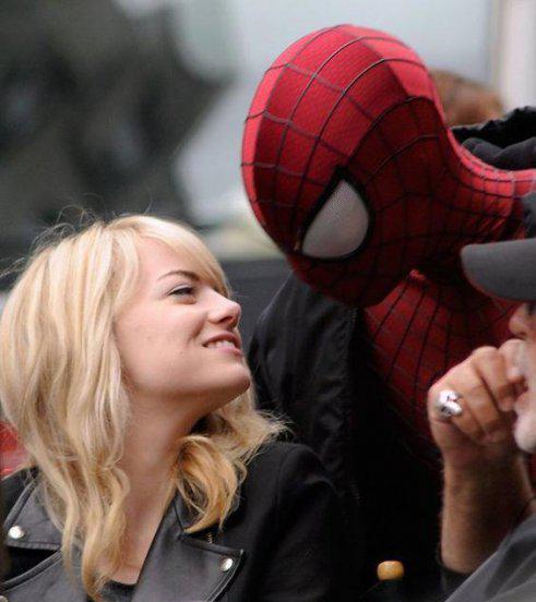 荷兰弟女友叫什么名字