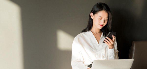 手机拍月亮专业模式怎么设置