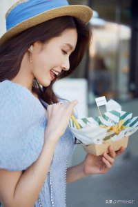 徐洁儿个人资料简介 徐洁儿由歌手出道后跨行演员事业