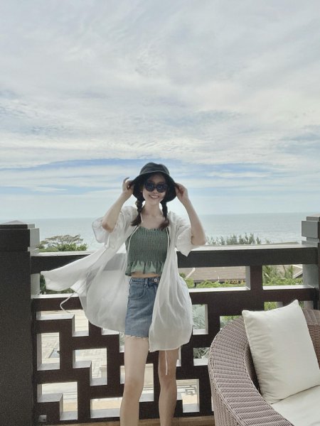 去海边玩穿什么衣服合适