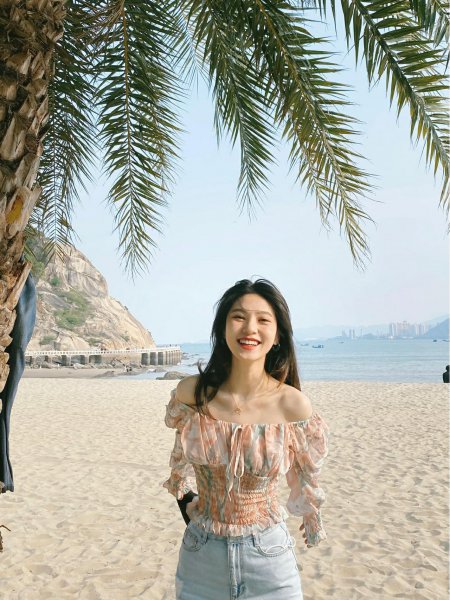 去海边玩穿什么衣服合适