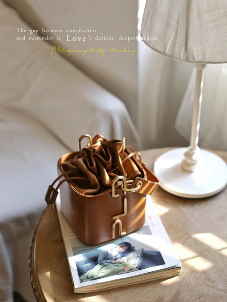 保兰德包包是什么档次