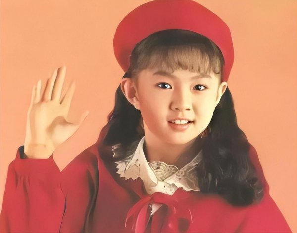 卓依婷个人资料简介