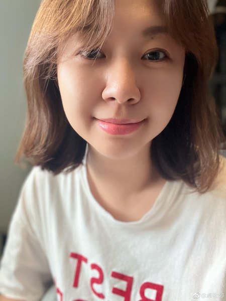 卓依婷个人资料简介