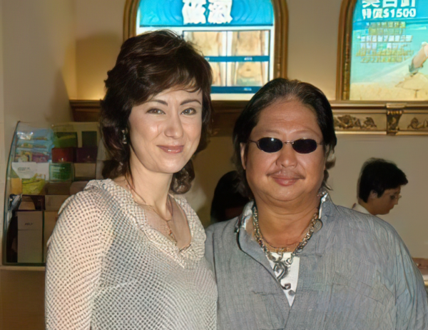 洪金宝老婆叫什么名字