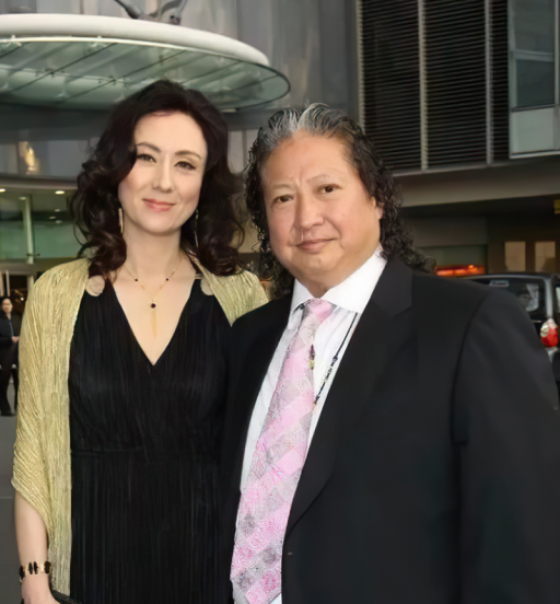 洪金宝老婆叫什么名字