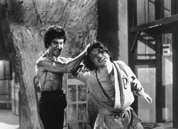 洪金宝老婆叫什么名字