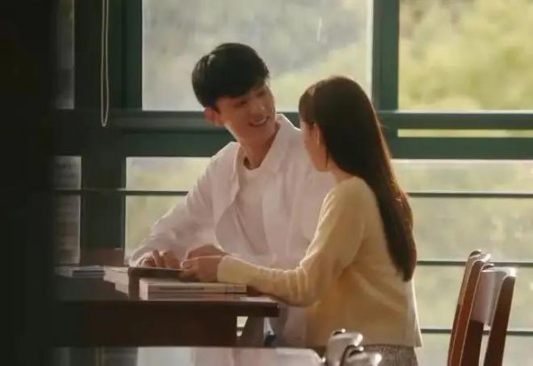 请叫我总监苏维然喜欢谁