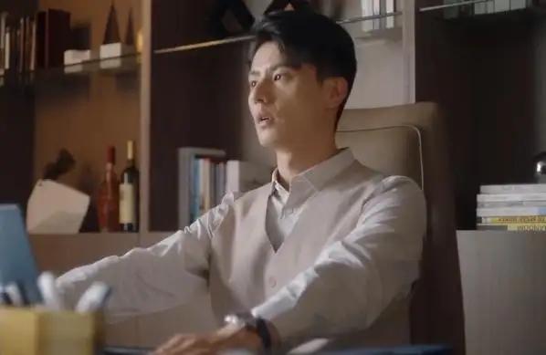 请叫我总监苏维然喜欢谁