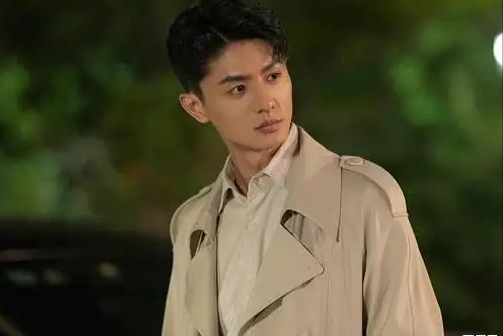 请叫我总监苏维然喜欢谁