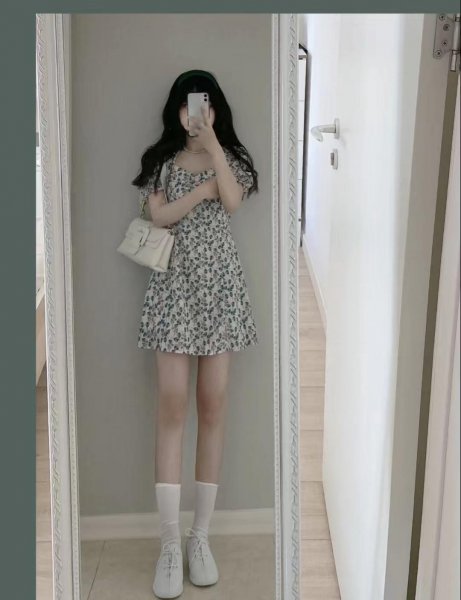 碎花长裙搭配什么鞋子好看