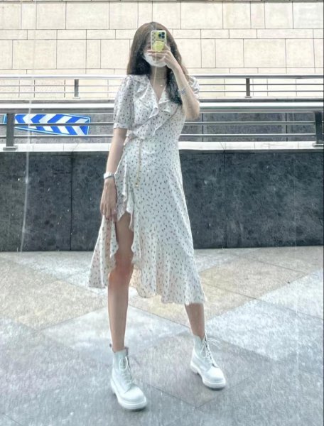 碎花长裙搭配什么鞋子好看