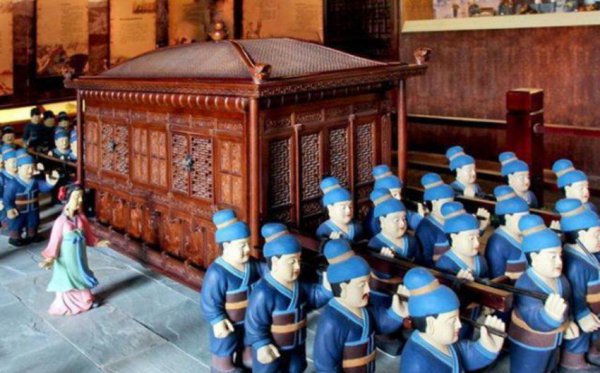 座驾是什么意思