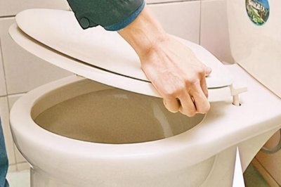 马桶盖坏了可以单独换吗 自己在家更换马桶盖不花冤枉钱