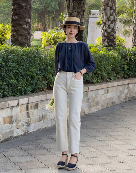 烟管裤上身搭配什么衣服