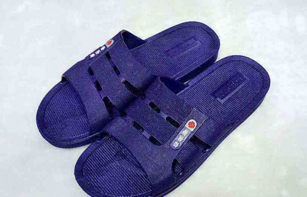 拖鞋怎么洗才干净小妙招