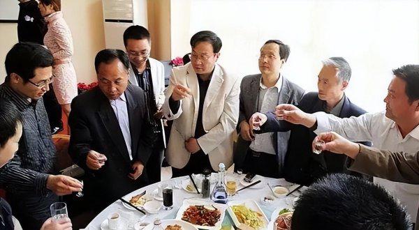 酒桌文化礼仪与规矩